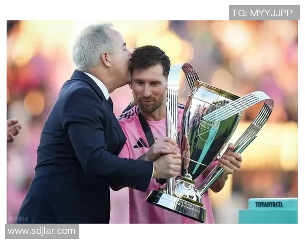 现在妹子们心目中的足球明星排行榜揭晓谁是她们的最爱