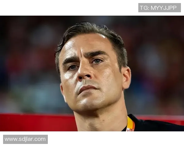 男足球明星换发型了吗新造型引发球迷热议与时尚潮流的碰撞