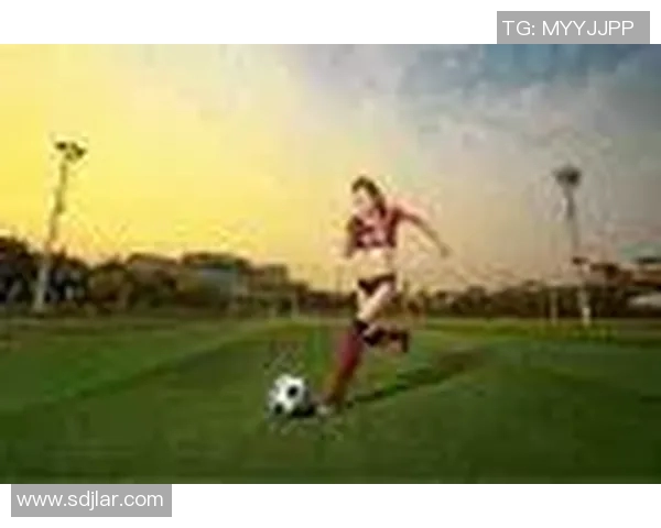 用汉字描绘足球明星的魅力与风采展现运动精神与艺术之美