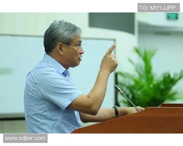 教授激情喷足球的独特魅力与技艺分享之旅